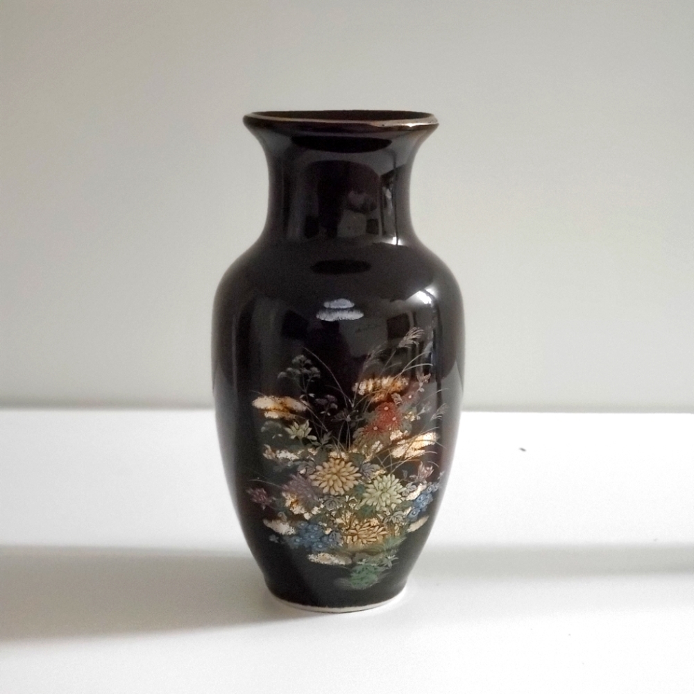 Japanese Flower vase